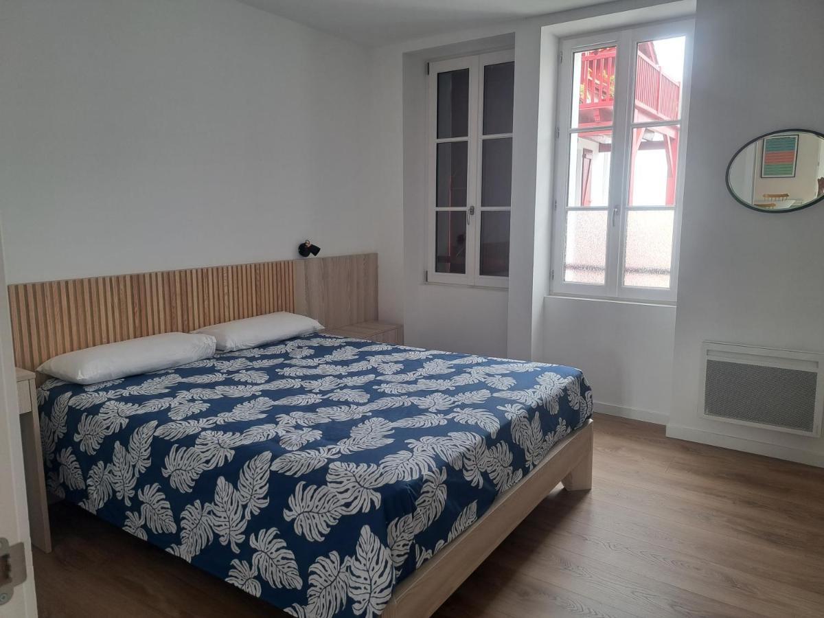 Superbe Appartement T3 Au Centre Plage .Parking Hendaye Exterior foto