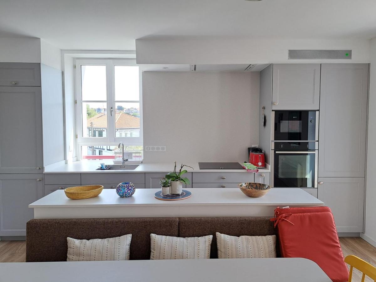 Superbe Appartement T3 Au Centre Plage .Parking Hendaye Exterior foto