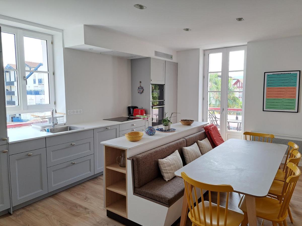 Superbe Appartement T3 Au Centre Plage .Parking Hendaye Exterior foto